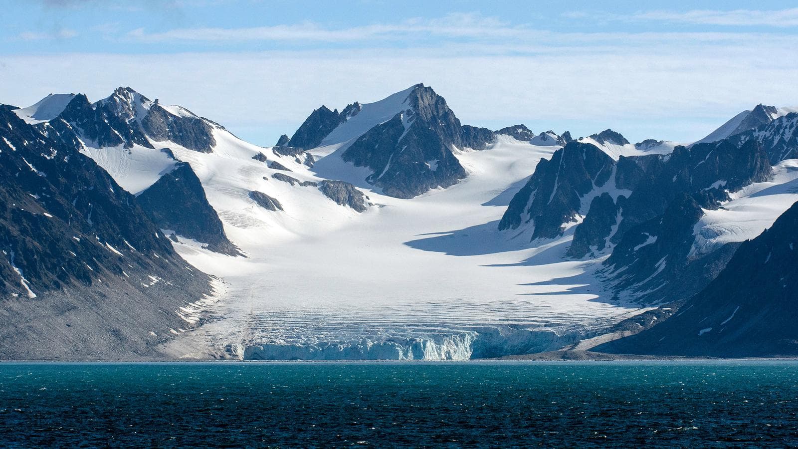 Banner image of Explore Eastern Greenland