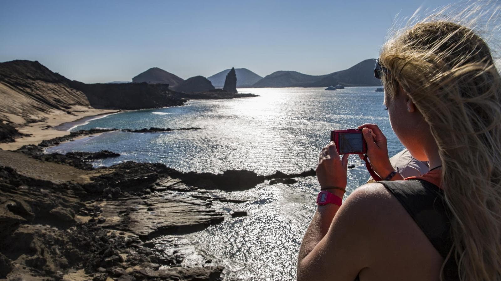 Banner image of Machu Picchu & the Galápagos Islands aboard the Yolita