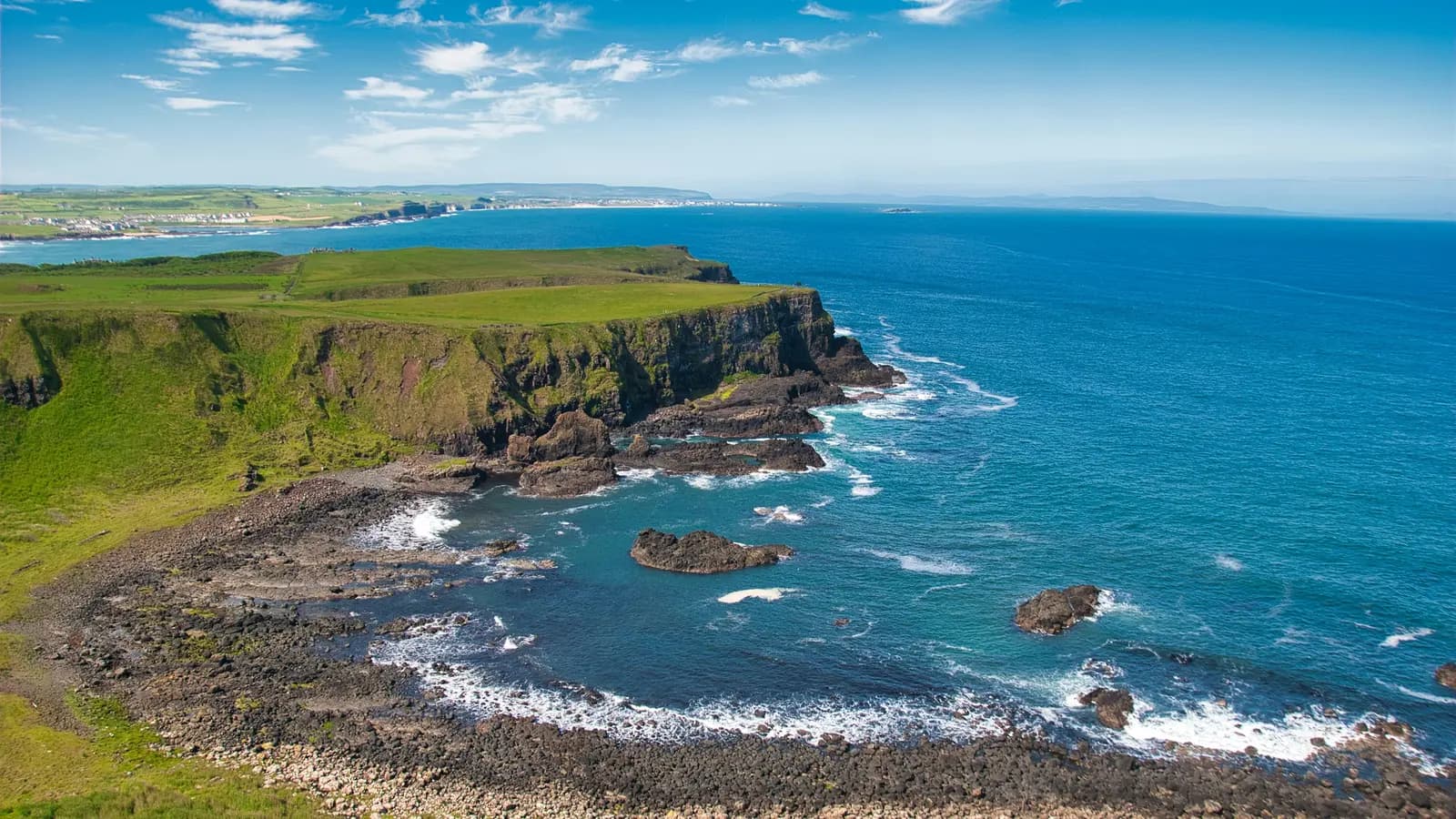 Banner image of Signature: Northern Ireland's Emerald Coast & Giant's Causeway