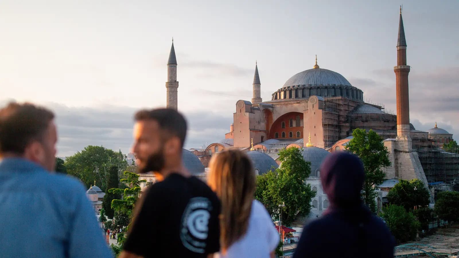 Banner image of Four Days in Istanbul