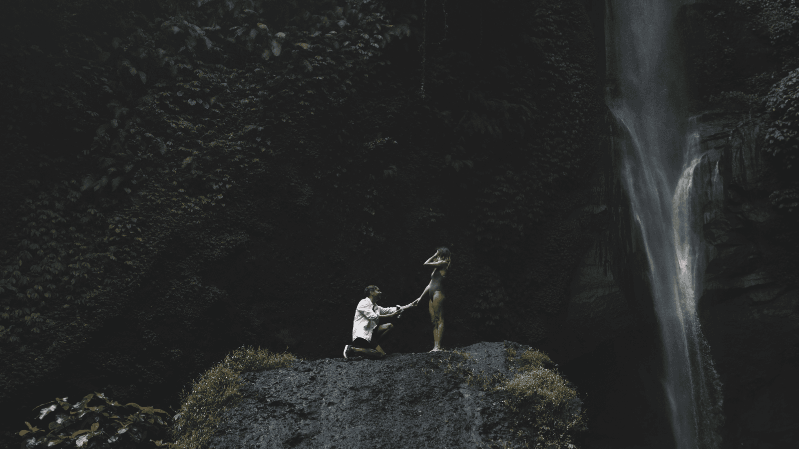 6 best places to propose for a unique engagement