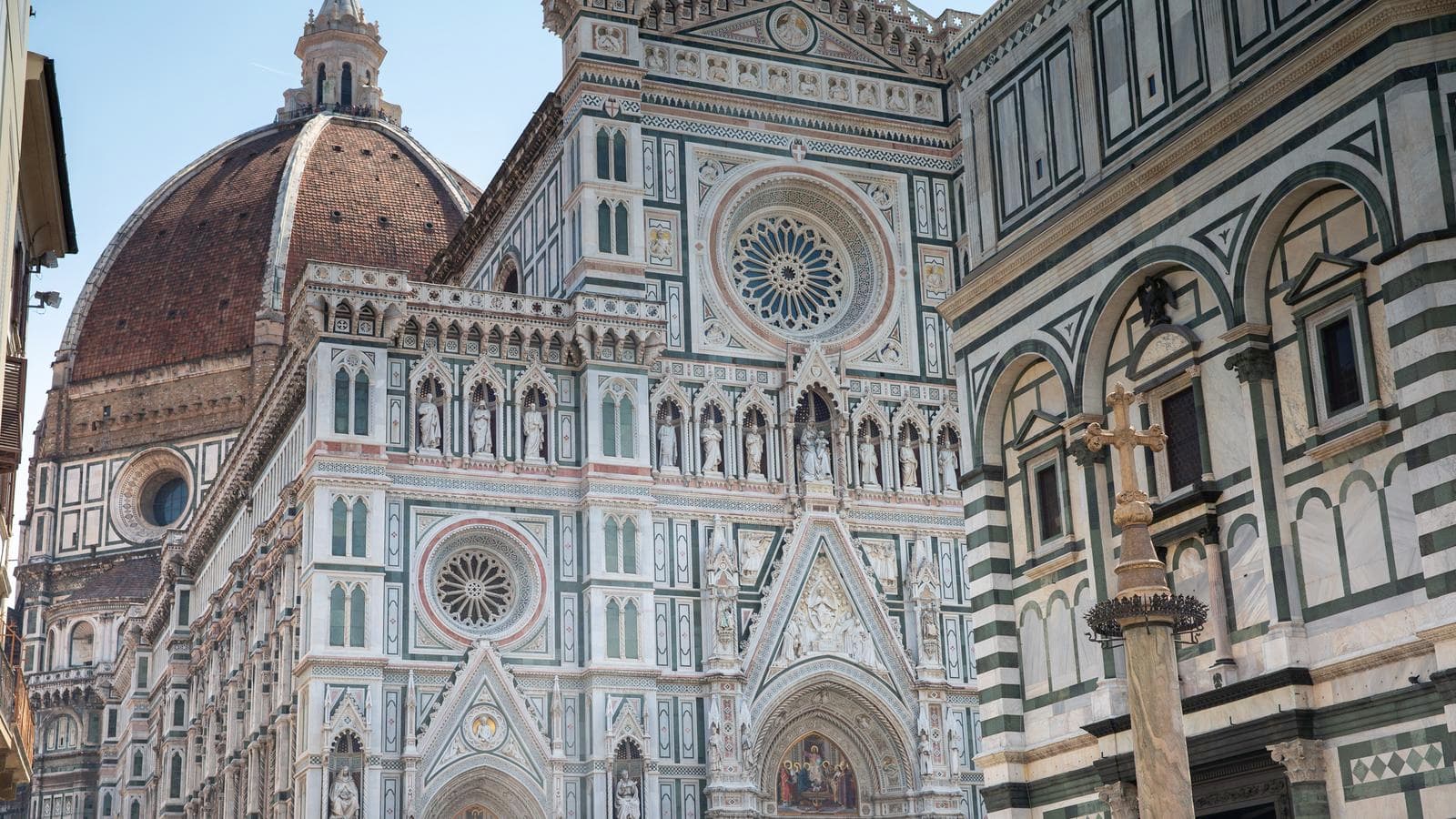 Banner image of Italy: Florence to Rome, Walking the Vineyards of Tuscany and Umbria