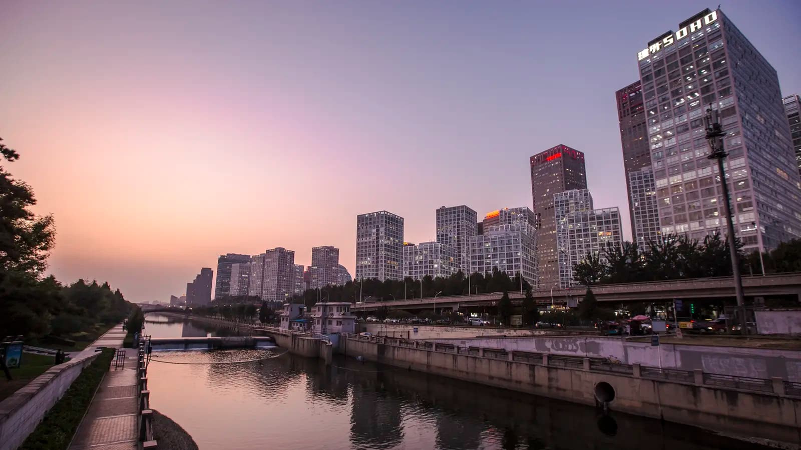 Banner image of China: Cultural Sites & Epic Cities