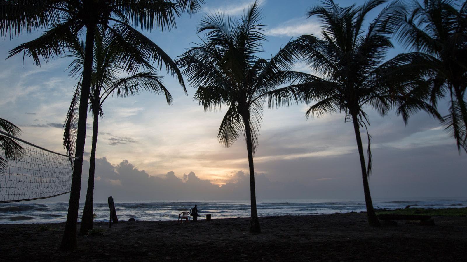 Banner image of Costa Rica: Ocean Waves & Sunsets
