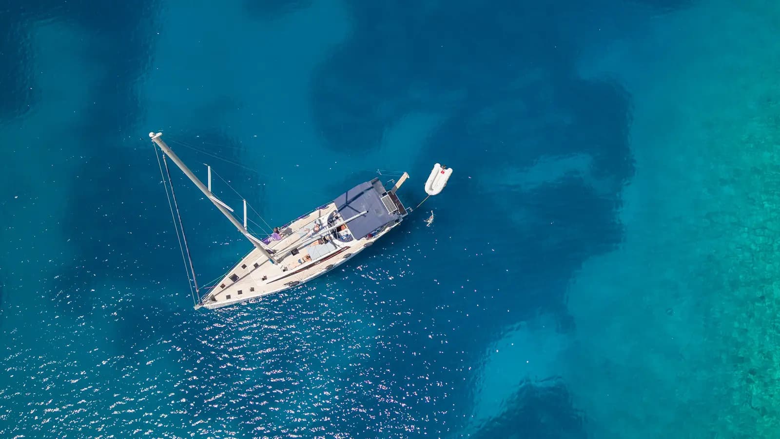 Banner image of Sailing Greece - Athens to Santorini