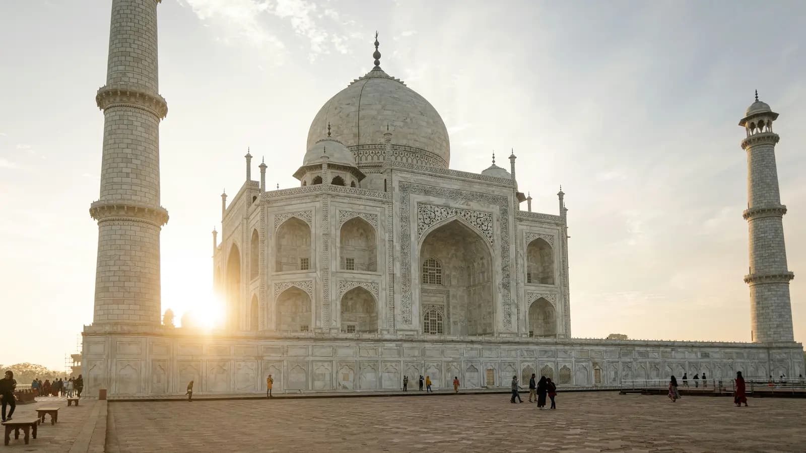 Banner image of Signature: India's Jaipur, the Taj Mahal, Varanasi & Delhi
