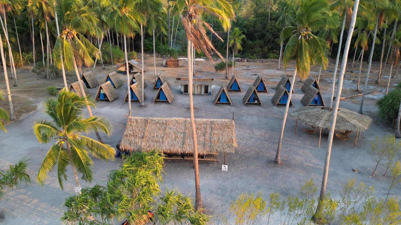 Banner image of Philippines Island Hopping: El Nido, Coron & Beach Bonfires
