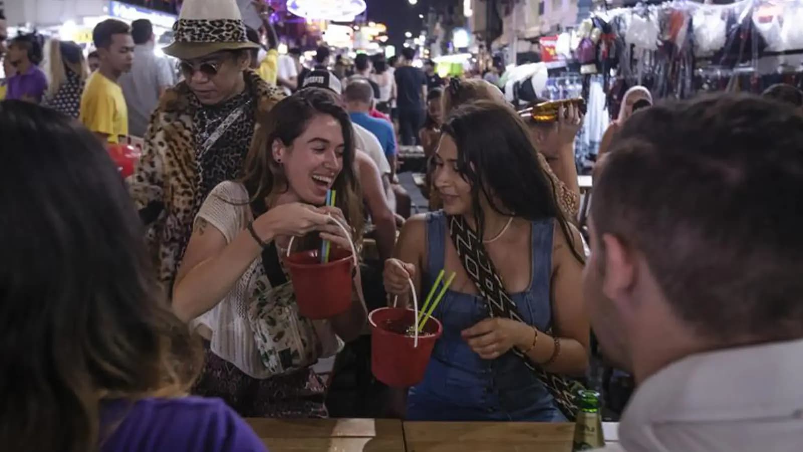 Banner image of Siem Reap to Bangkok: Sandy Beaches, City Life & Street Food