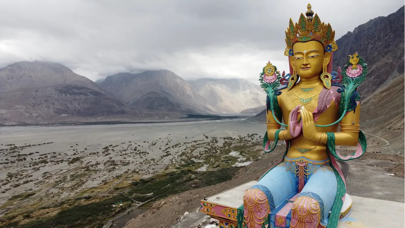 Banner image of Golden Triangle & Ladakh: History, Culture & High Passes