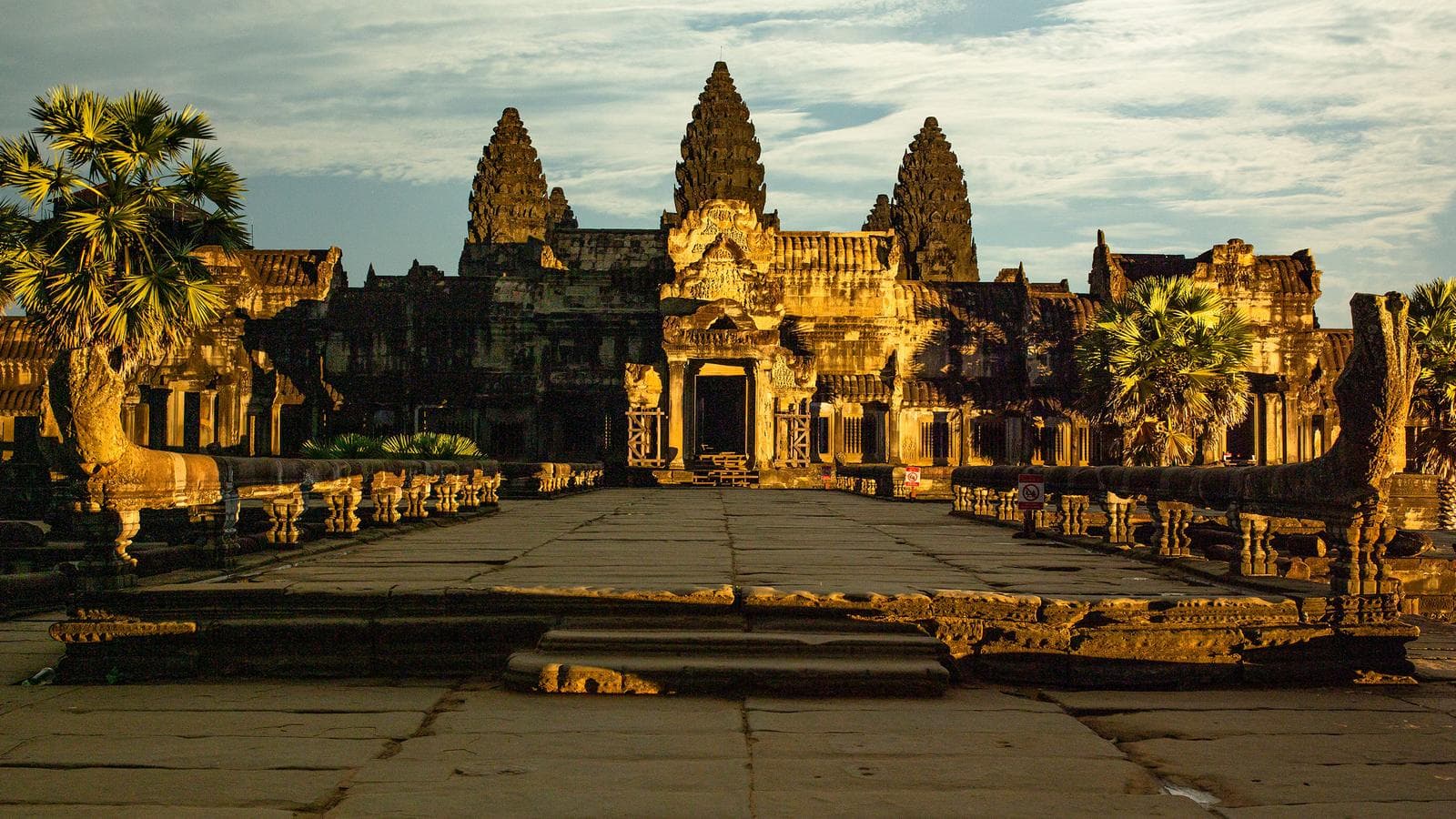 Banner image of Cambodia to Vietnam: Lanterns, Nightlife & Local Living